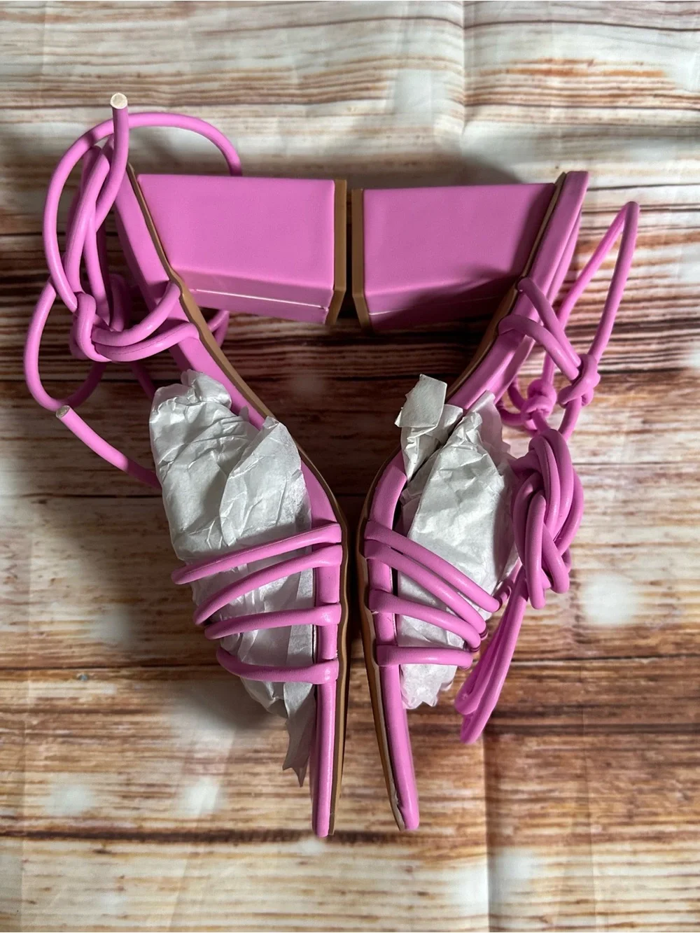 PrettyLittleThing pu tie